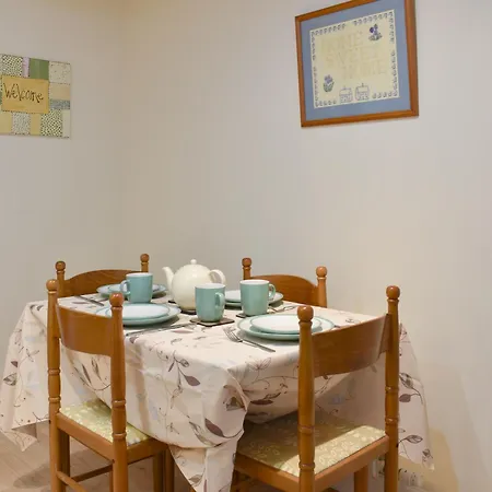 Harriet's Hideaway *